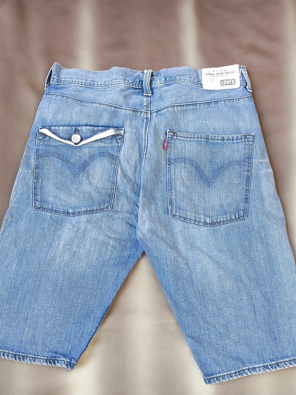 2005 Vintage Levi's Men's Light Blue Denim Shorts Jorts Size 34